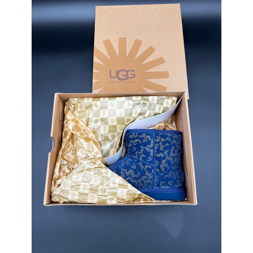 UGG Australia Classic Short Navy Blue Gold Studded Suede Shearling Boots Size 6